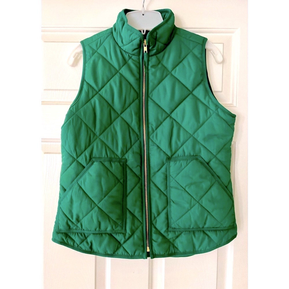 NWT J Crew - quilted Kelly green vest💚 size small